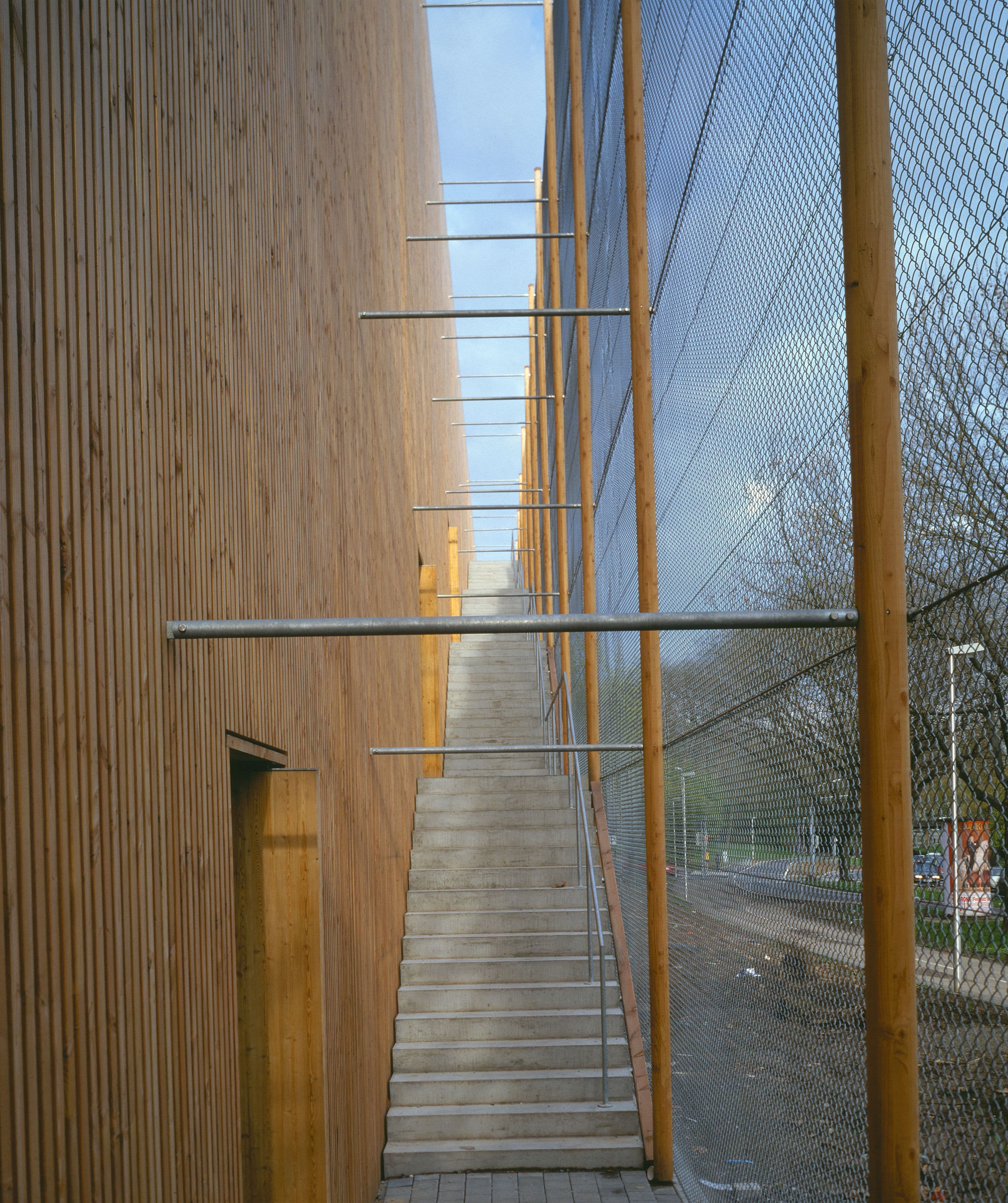 Parkhaus Am Bollwerksturm Blick offener Treppenraum